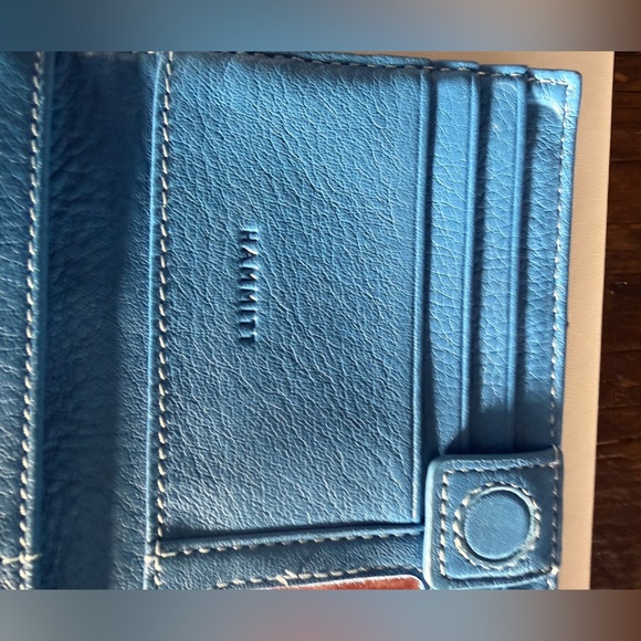 Hammitt 110 North Wallet Hydrangea Blue Supple Pebble leather & Silver like new - Picture 5 of 9